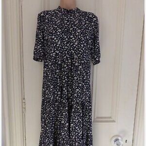 Max studio floral flowy midi dress
